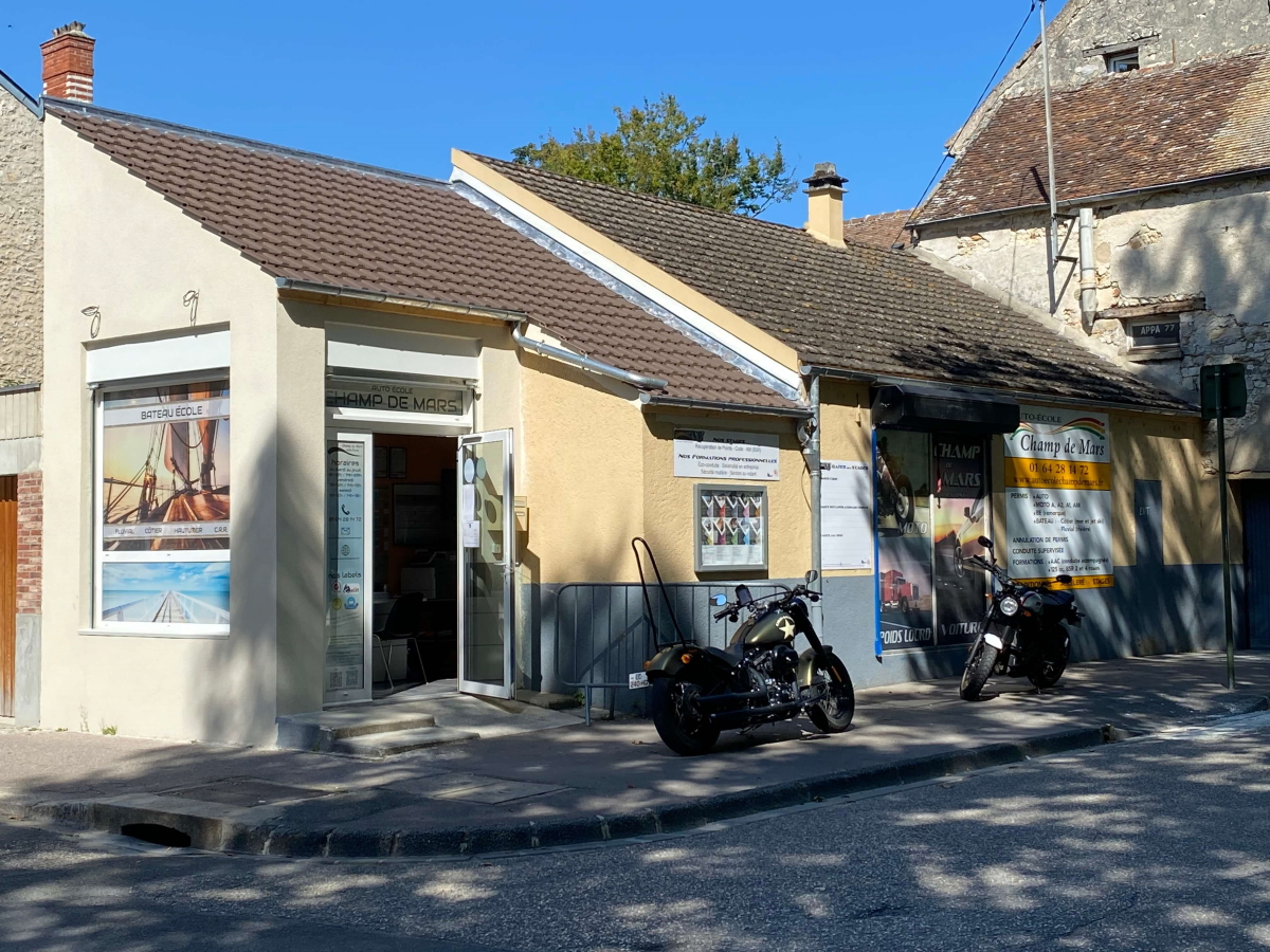 Auto-école Champ de Mars Nemours